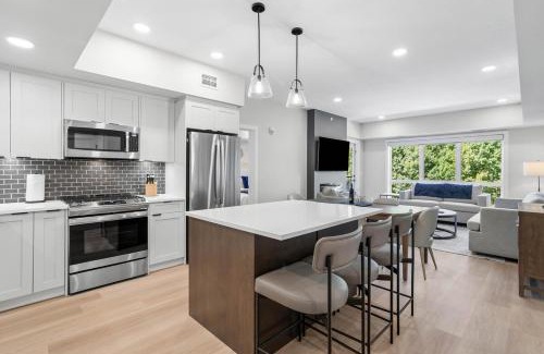 Copperstone Resort Apartment | 2 bedrooms-3 beds 2 baths-Rocky Creekside Retreat - Top Floor - Heated Pool and Hot Tub