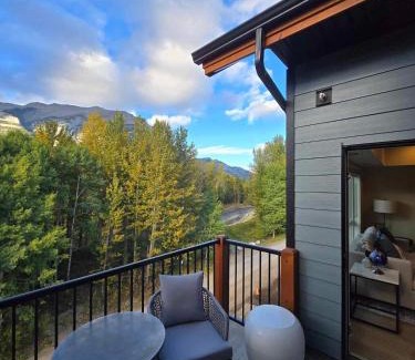 Copperstone Resort Apartment | 2 bedrooms-3 beds 2 baths-Rocky Creekside Retreat - Top Floor - Heated Pool and Hot Tub