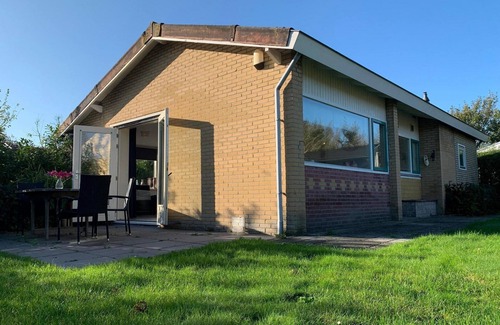 Sint Maartensvlotbrug House | 2 bedrooms, 4 persons, ideal for a family with children