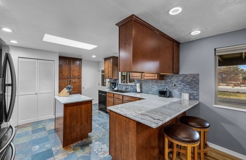Southeast Bend Condo | 2 Bedrooms, Private Hot Tub, Media Room, Dog friendly with Yard Space.