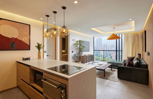 Las Lomas I Apartment | 2 beds, AC, 300mb, balcony, jacuzzi, wake 1416!