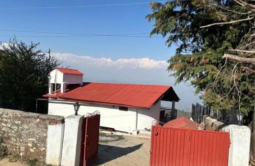 Kanatal House | 2 BHK Cottage w Mountain view Hilltop Hideaway