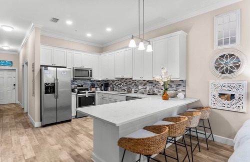 Seagrove Beach Condo | 2 Blocks 2 Beach, Walk to Seaside, Pool, Beach Gear, New Kitchen