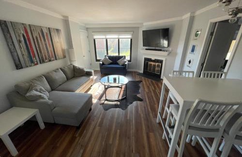 Snowshoe Apartment | 2 BR, 2 Bath Condo on the slopes with night skiing!