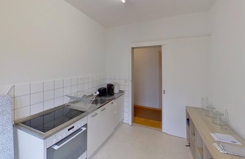 Oerlikon Apartment | 2 BR Apartment in Zürich w/City Convenience