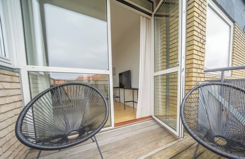 Frederiksberg Apartment | 2-BR apartment w/a balcony in Frederiksberg - 203