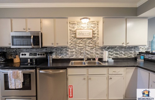 Branson Condo | 2 BR Condo Near the Strip ~ 2 Pools ~ FREE TICKETS INCLUDED! (FHE-3)
