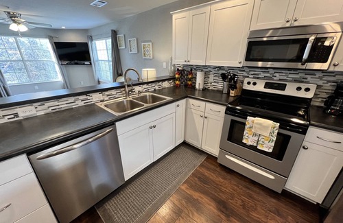 Table Rock Condo | 2 BR Condo Near "The Strip" and Golf ~ FREE ATTRACTION TICKETS INCLUDED (MB10-2)