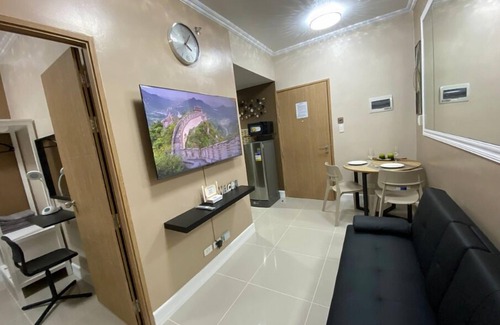 Paranaque Condo | 2 BR Fully Furnished Condo in Parañaque with Pool and Parking - Bloom Unit 1134