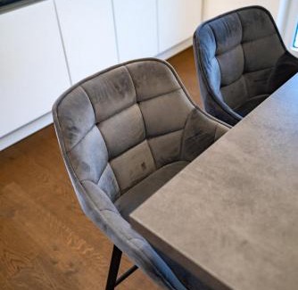 Wiesbaden Apartment | 2 BR Loft - WHIRLPOOL - TERRASSE - ZENTRAL - WIFI - BUSINESS - KAFFEE - NETFLIX