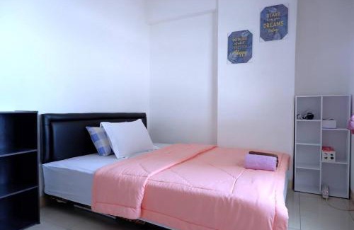 Pluit Apartment | 2 BR Sea View 2 Big Bed 1 Sofa bed Internet Kitchen