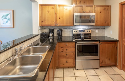 Village North Cabin | 2 BR @ Village North w/Heated Pool & Renovated Kitchen