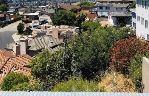 San Leandro House | 2 Br with Amazing View and Free Garage Parking