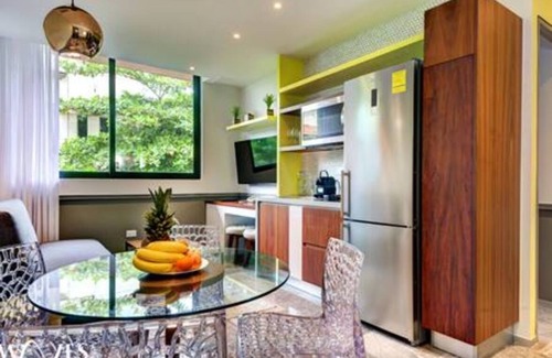 Centro Condo | 2 Br. with Rooftop Pool and Stunning Ocean View