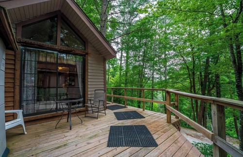 Wiley Cabin | #2 - Cabin - Waterfall Access - Near Tallulah Gorge