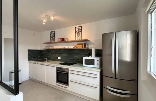 Elbeuf Apartment | 2 chic and spacious bedrooms in a 99m2 apartment