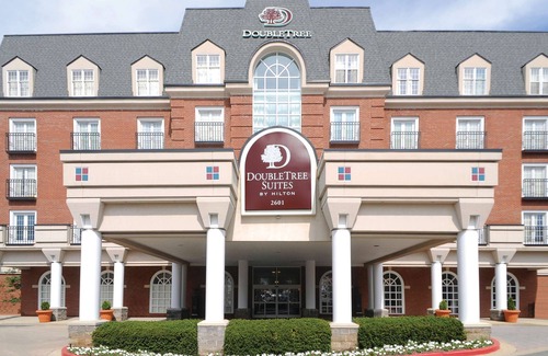 Lexington House | 2 Connecting Suites at a 4⭐️ Hotel