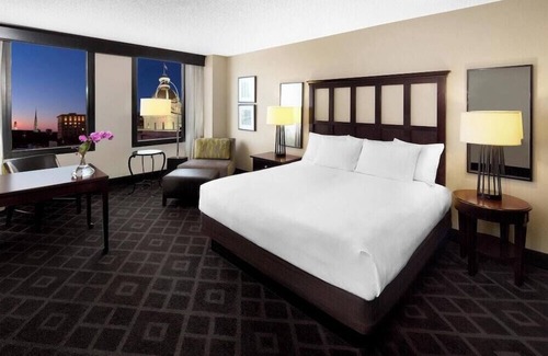 Historic District - North Hotel | 2 Connecting Suites at a 4⭐️ Hotel
