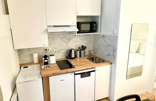 Quartier de Rochechouart Apartment | 2.cozy Studio Paris - Montmartre - Opera