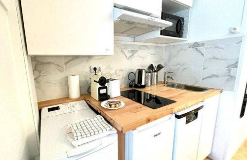 Quartier de Rochechouart Apartment | 2.cozy Studio Paris - Montmartre - Opera