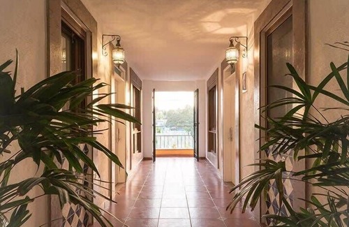 North End Apartment | 2 Deluxe 2BR Suites only 2' Walk from the Beach