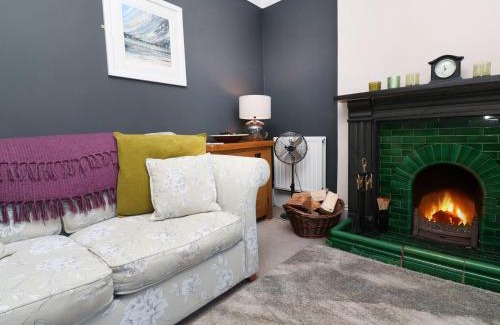 Bodmin House | 2 Emma Place