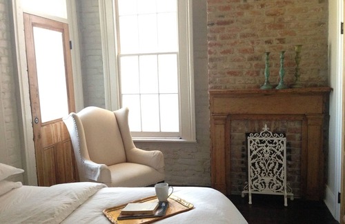 Lower Garden District Bed & Breakfast | 2 Floor 1855 Lower Garden District Townhouse with Balcony