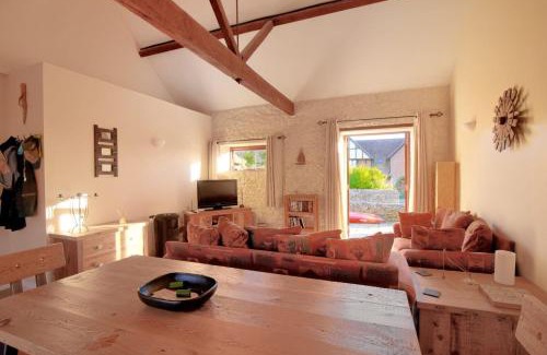 Rousdon House | 2 Home Farm South