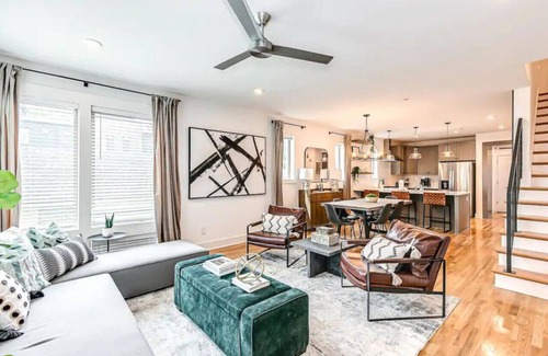 East Nashville House | 2 Homes Side by Side, Sleeps 24 People,Game Room,