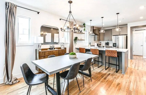 East Nashville House | 2 Homes Side by Side, Sleeps 24 People,Game Room,