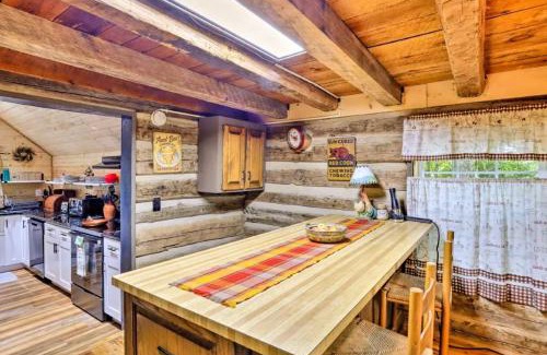 Topton House | 2 Lake Front Cabins 1 price Pet Friendly Cabins Game Room Hot Tub