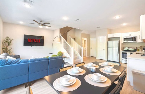 Surprise House | 2 Large Vacation Suites I Pool, Patio & Games