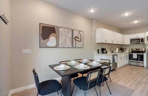 Surprise House | 2 Large Vacation Suites I Pool, Patio & Games