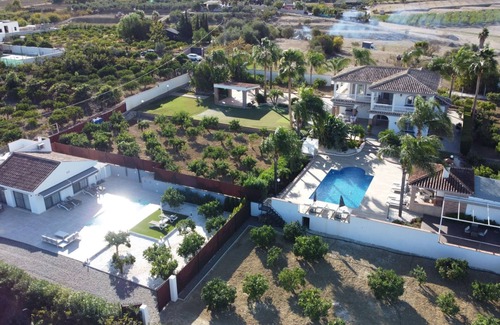 Alhaurin el Grande Villa | 2 luxury adjoining villas with 2 pools, in 2 acres of countryside (7BR, 7BA)