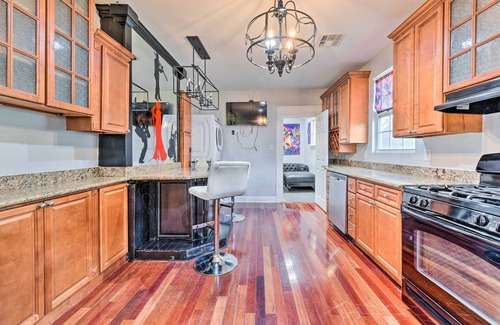 Central Carrollton Association House | 2 Mi to Audubon Park: Glam NOLA Gem