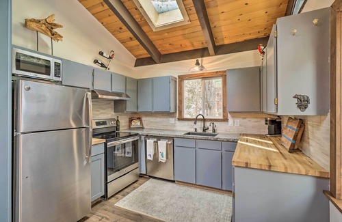 Incline Village Cabin | 2 Mi to Beach: Incline Village Cabin w/Patio!