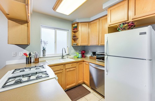Olympia House | < 2 Mi to Budd Inlet: Pet-Friendly Home!