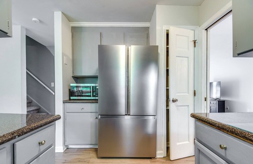 Cary Cottage | 2 Mi to Dtwn: Spacious Home in Cary w/Deck