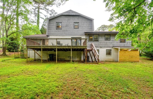 Cary Cottage | 2 Mi to Dtwn: Spacious Home in Cary w/Deck
