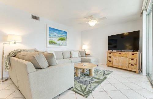 Jupiter Apartment | 2 Mi to Jupiter Beach Condo with Lake Views