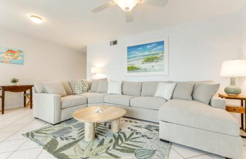 Jupiter Apartment | 2 Mi to Jupiter Beach Condo with Lake Views