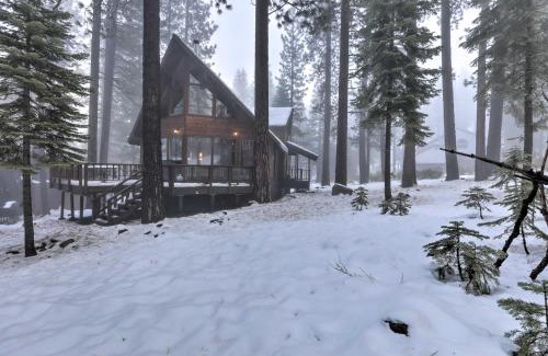 Truckee House | 2 Mi to Northstar Resort Idyllic Cabin with Shuttle
