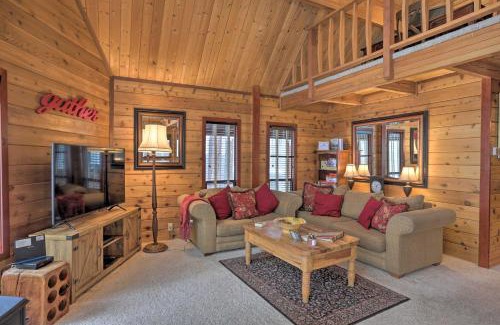 Truckee House | 2 Mi to Northstar Resort Idyllic Cabin with Shuttle