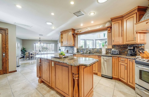 South Scottsdale Villa | 2 Mi to Old Town: 'The Grand Palms Estate' w/Pool