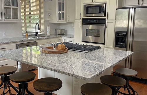 Baton Rouge House | 2 miles from all LSU Spring Sports!