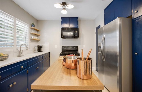 Gainesville House | 2 Miles to UF & DT - Pergola, Fire Pit, Game Room