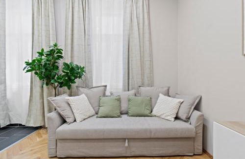 Neubau Apartment | 2 Minutes to Mariahilferstraße I Bars I Fast Wifi