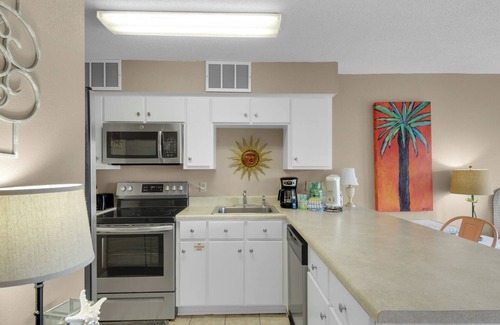 Seagrove Beach Condo | 2 Minutes To The Beach & Dog Friendly - Sleeps 4