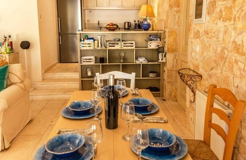 Petaleia House | 2 minutes walk from Avlaki bay and beach.