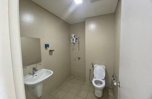 Shah Alam Apartment | 2 minutes walk to the theme park! Family-sized studio home @ i-City by Nuriman